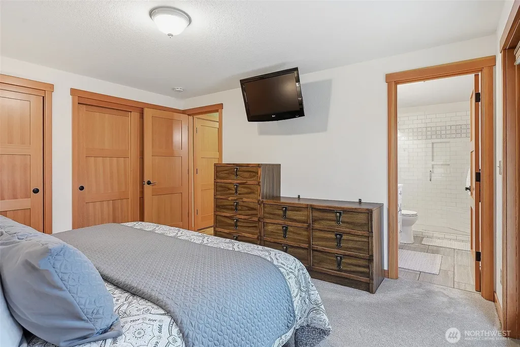 10611 237th Place SW Edmonds WA 98020