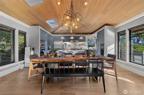 5425 96th Avenue SE Mercer Island WA 98040
