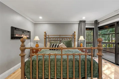 5425 96th Avenue SE Mercer Island WA 98040