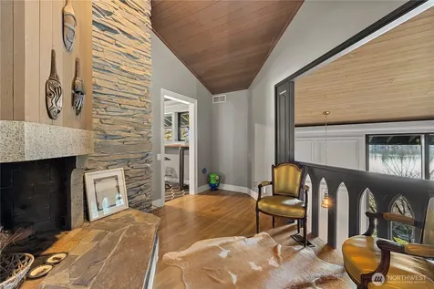 5425 96th Avenue SE Mercer Island WA 98040