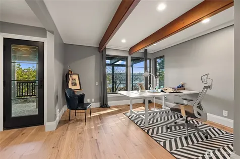 5425 96th Avenue SE Mercer Island WA 98040