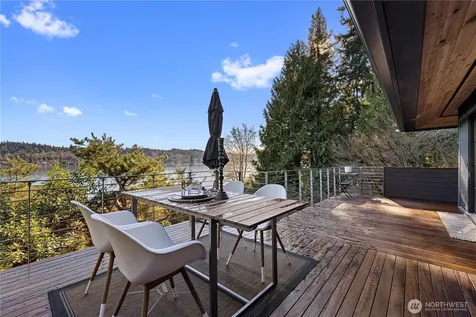 5425 96th Avenue SE Mercer Island WA 98040