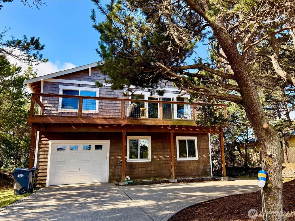 459 S Bel Air Loop Ocean Shores WA 98569