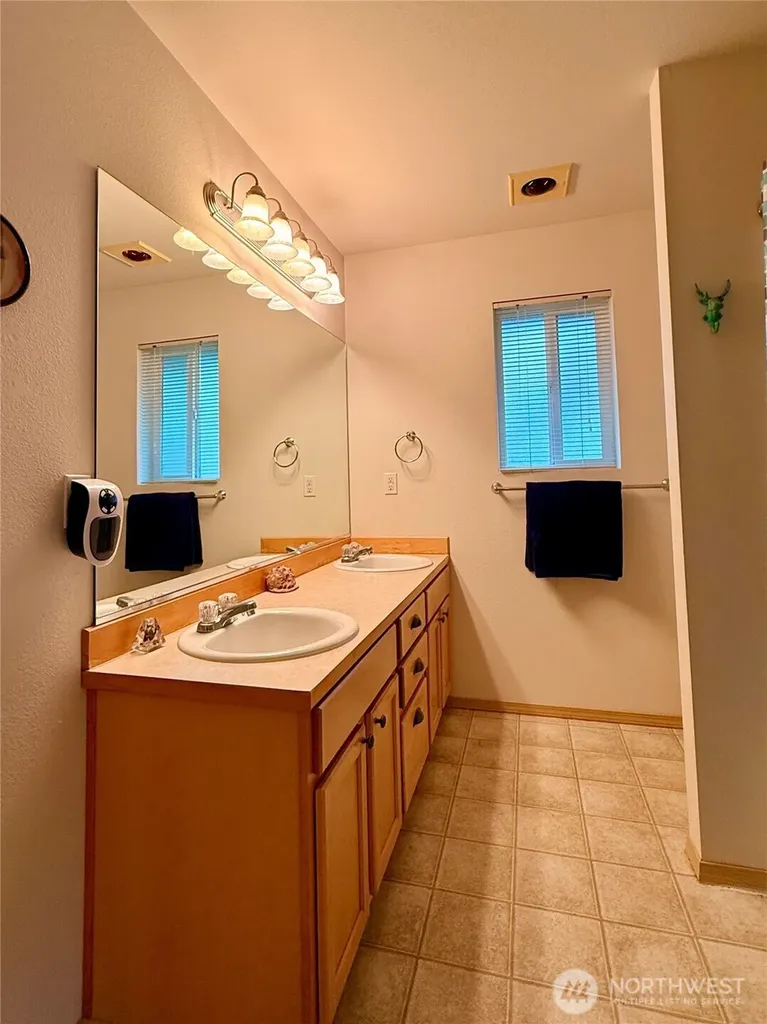 459 S Bel Air Loop Ocean Shores WA 98569