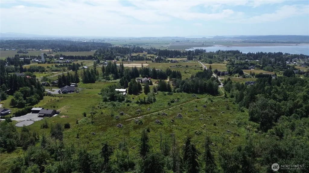 1 Seaview Lane Mount Vernon WA 98273