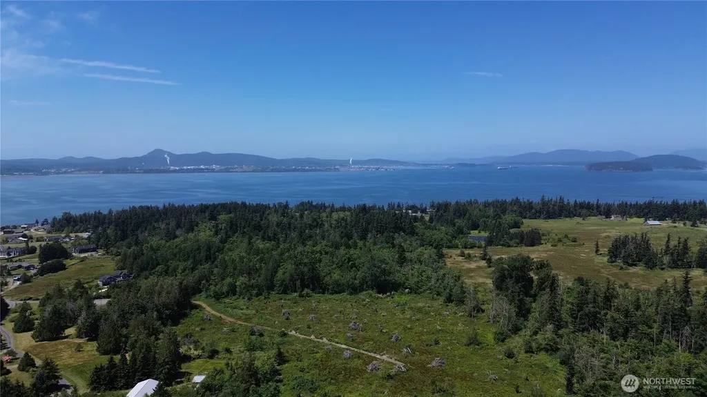1 Seaview Lane Mount Vernon WA 98273