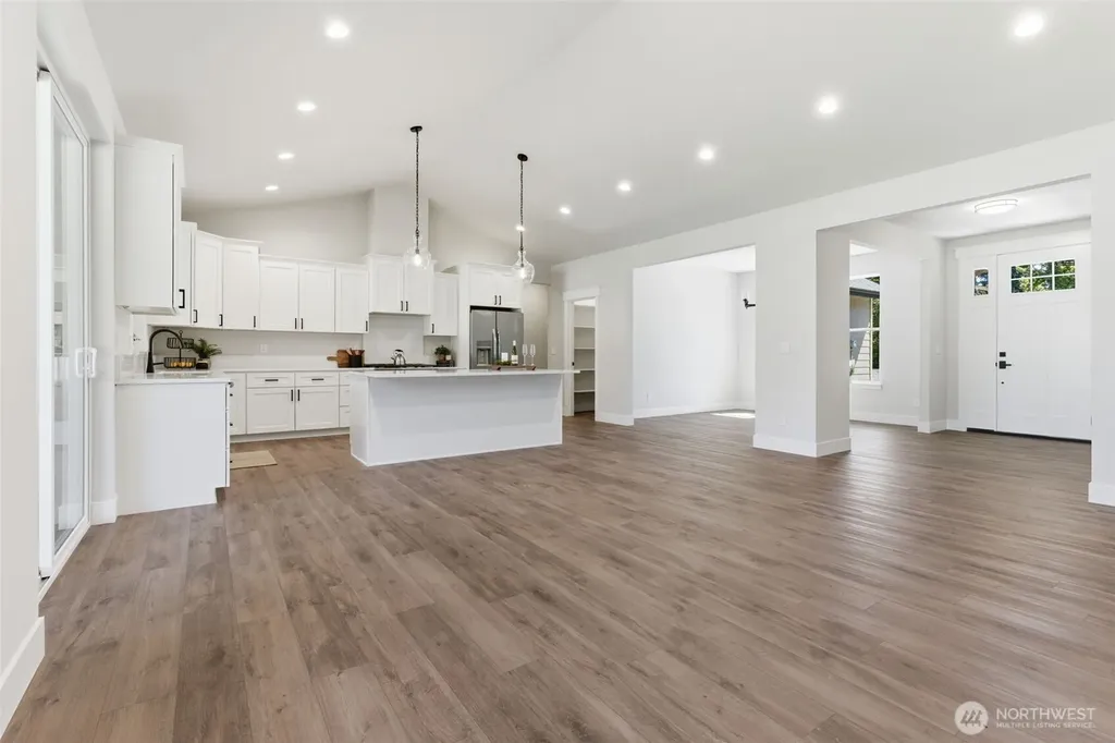 123 Cedar Drive Chehalis WA 98532
