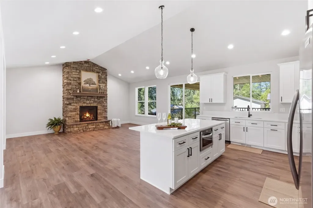 123 Cedar Drive Chehalis WA 98532
