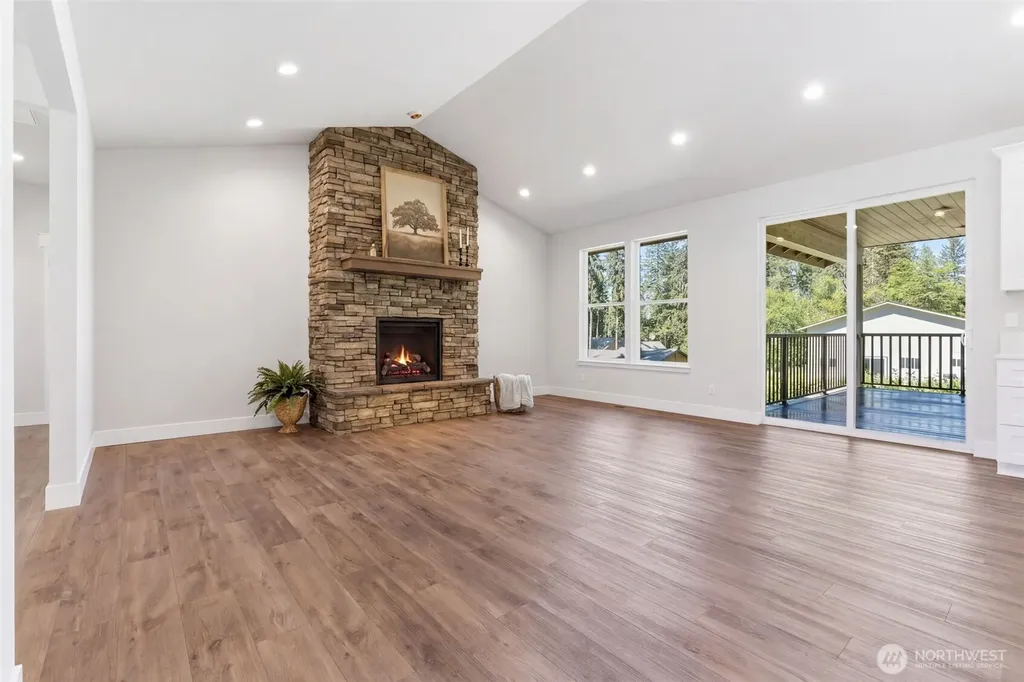 123 Cedar Drive Chehalis WA 98532