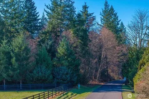 67 258th Avenue NE Redmond WA 98053