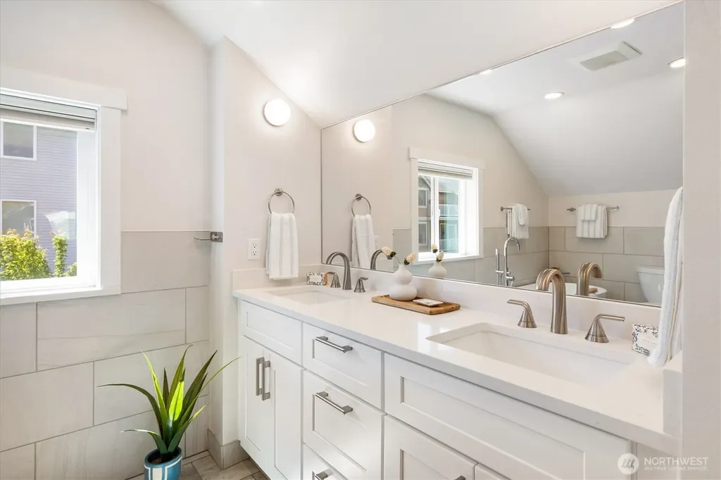 8709 14th Avenue NW Seattle WA 98117