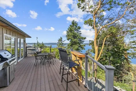 715 Onamac Way Camano Island WA 98282