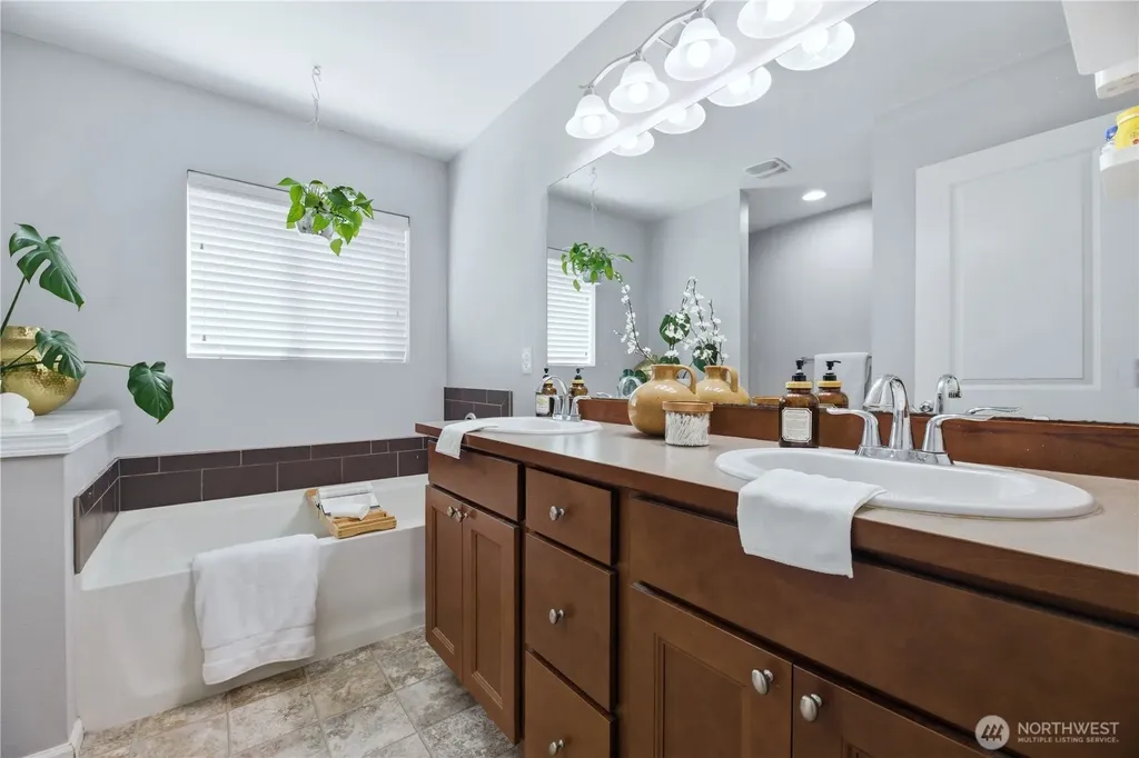 3077 Vista Verde Lane SW Tumwater WA 98512