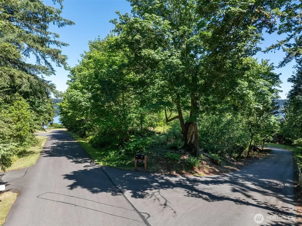 16418 94th Street SW Longbranch WA 98351