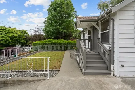 3536 SW Monroe Street Seattle WA 98126