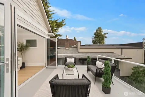 2525 12th Avenue W Seattle WA 98119