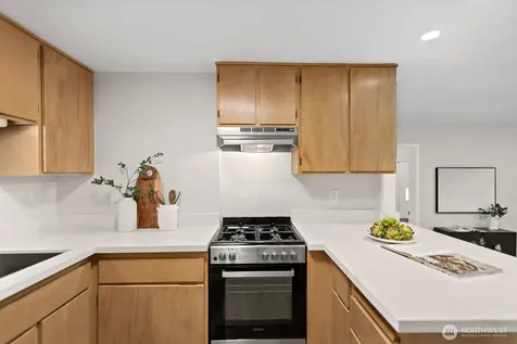 2525 12th Avenue W Seattle WA 98119