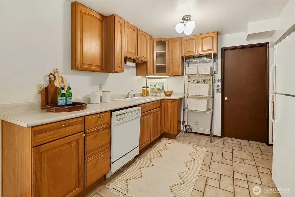 225 32nd Avenue E Seattle WA 98112