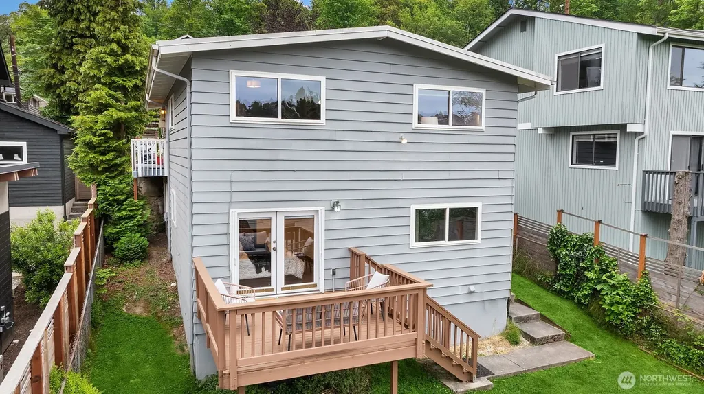 225 32nd Avenue E Seattle WA 98112