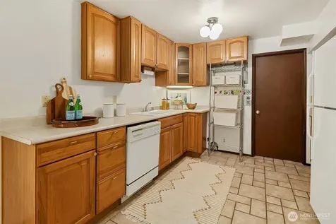 225 32nd Avenue E Seattle WA 98112