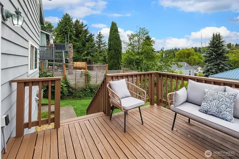 225 32nd Avenue E Seattle WA 98112