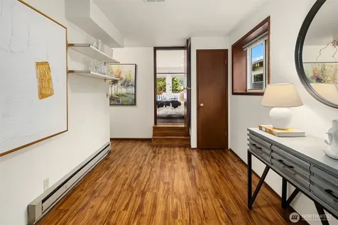 225 32nd Avenue E Seattle WA 98112