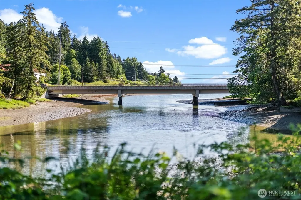 17310 Herron Road NW Lakebay WA 98349