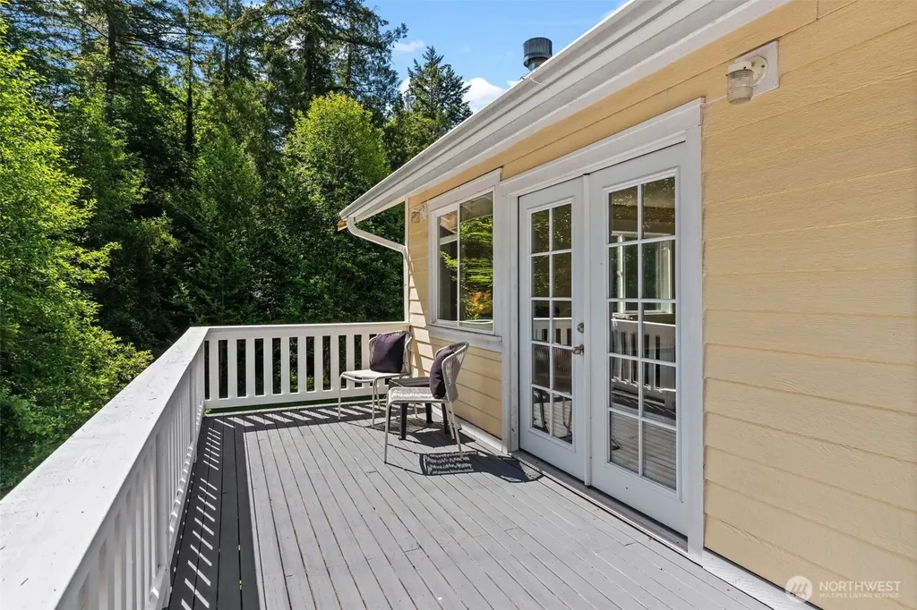 17310 Herron Road NW Lakebay WA 98349