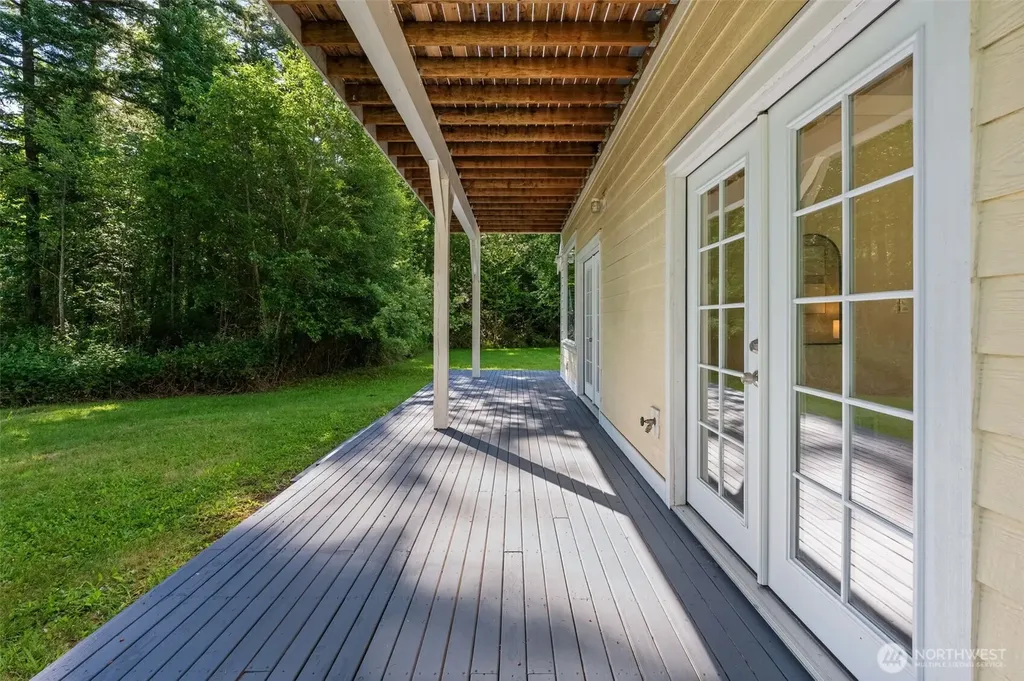 17310 Herron Road NW Lakebay WA 98349