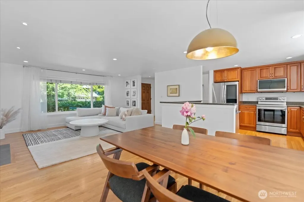 9023 NE 132nd Place Kirkland WA 98034