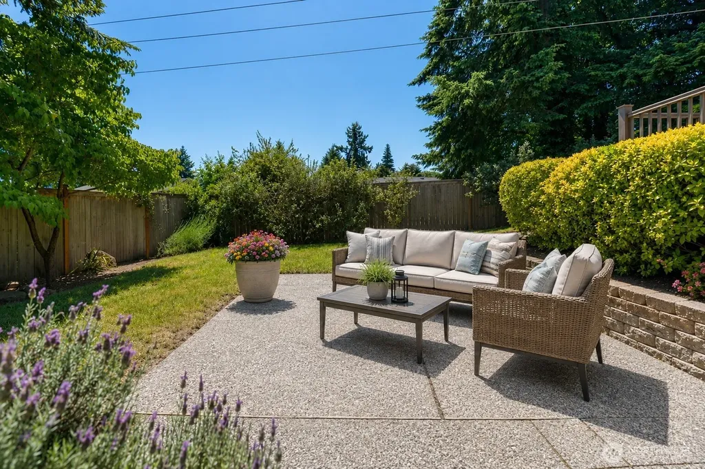 9023 NE 132nd Place Kirkland WA 98034