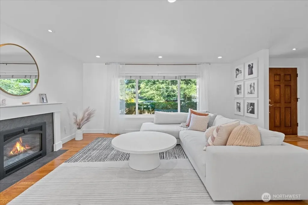9023 NE 132nd Place Kirkland WA 98034