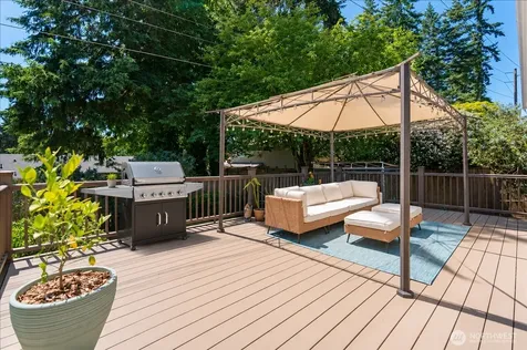 9023 NE 132nd Place Kirkland WA 98034