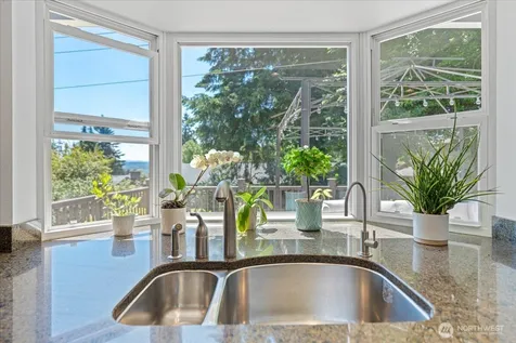 9023 NE 132nd Place Kirkland WA 98034