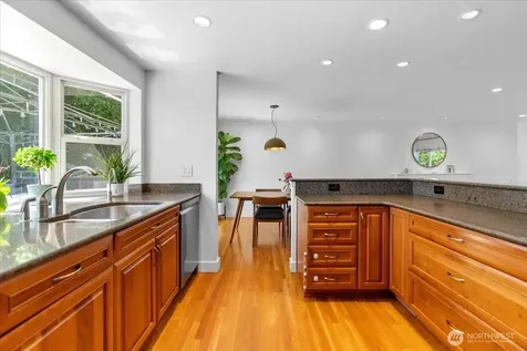 9023 NE 132nd Place Kirkland WA 98034