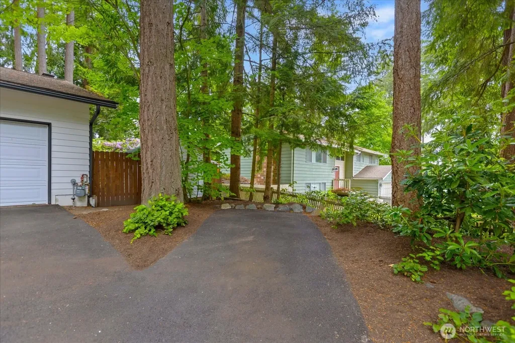 5625 152nd Street SW Edmonds WA 98026