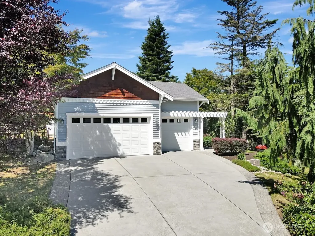 1165 Matterhorn Loop Camano Island WA 98282