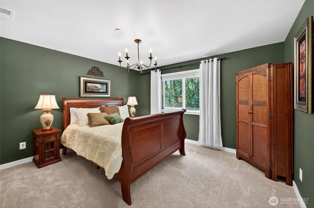 11232 Crescent Valley Dr NW Gig Harbor WA 98332