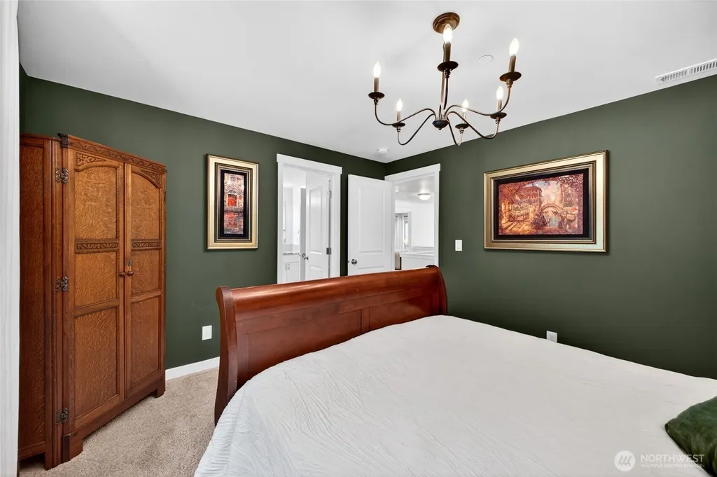 11232 Crescent Valley Dr NW Gig Harbor WA 98332