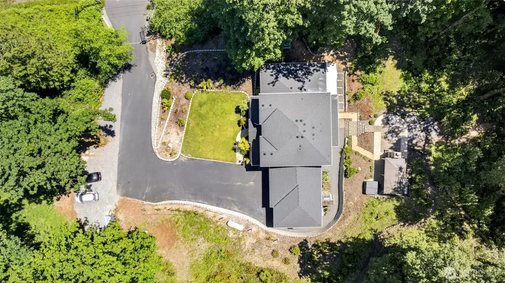 11232 Crescent Valley Dr NW Gig Harbor WA 98332