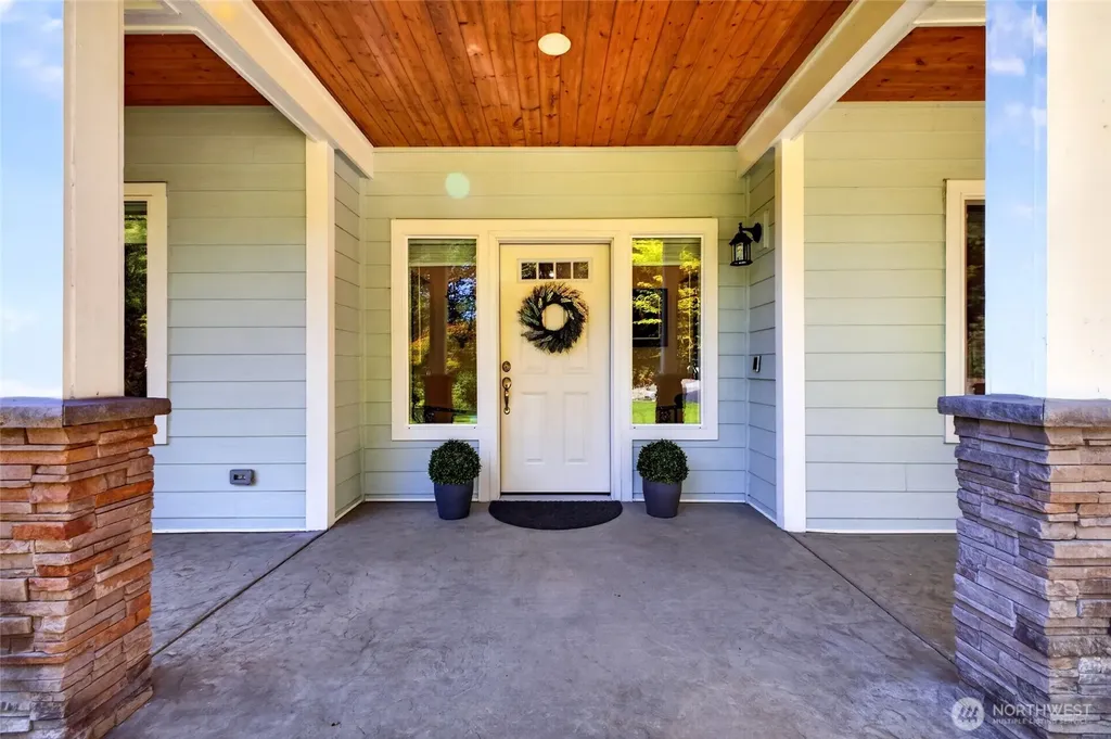 11232 Crescent Valley Dr NW Gig Harbor WA 98332