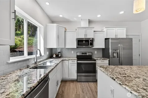 11232 Crescent Valley Dr NW Gig Harbor WA 98332