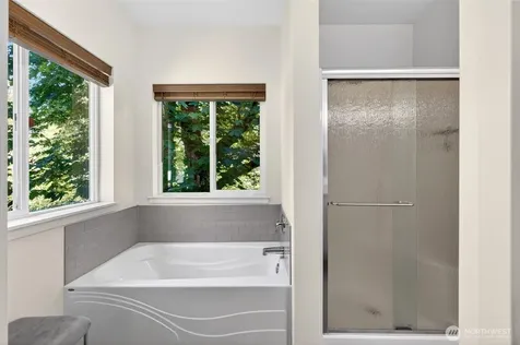 11232 Crescent Valley Dr NW Gig Harbor WA 98332