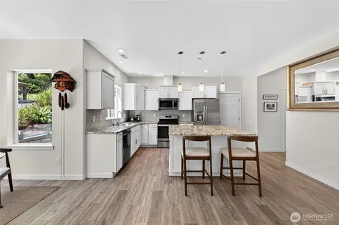 11232 Crescent Valley Dr NW Gig Harbor WA 98332