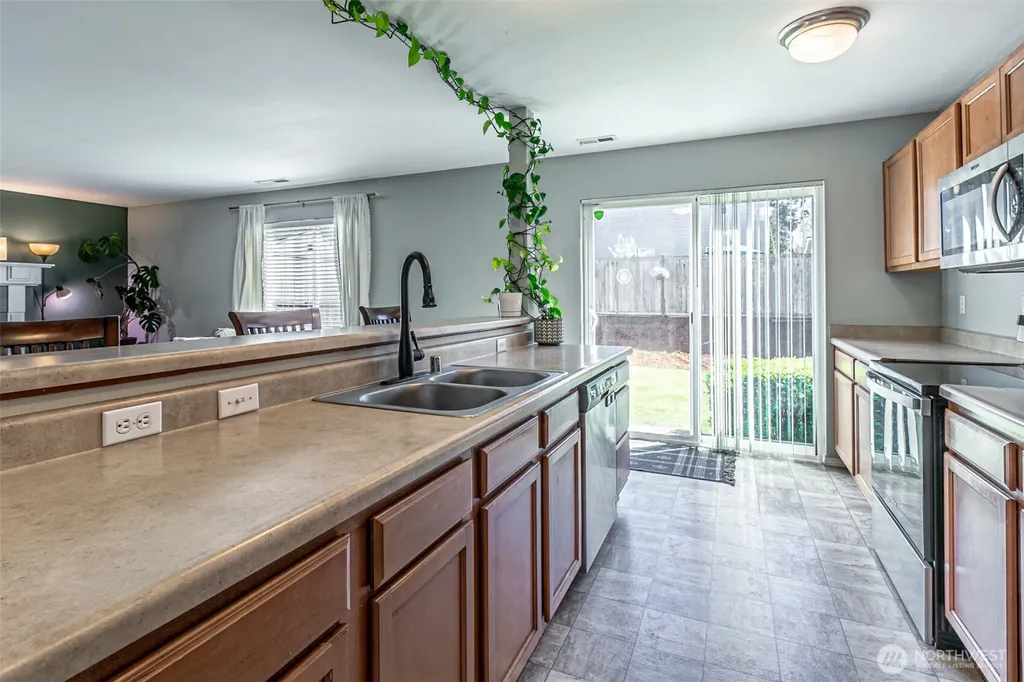 5020 200th Street Ct E Spanaway WA 98387