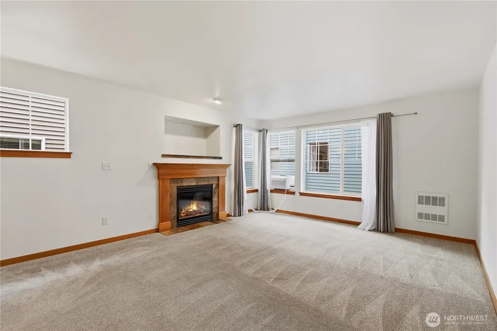 10520 Whitman Avenue N Seattle WA 98133