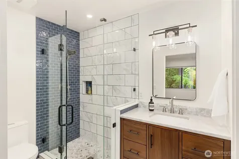 10621 Battle Point Drive NE Bainbridge Island WA 98110
