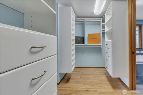 25506 142nd Avenue SE Kent WA 98042