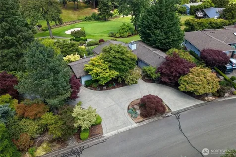25506 142nd Avenue SE Kent WA 98042