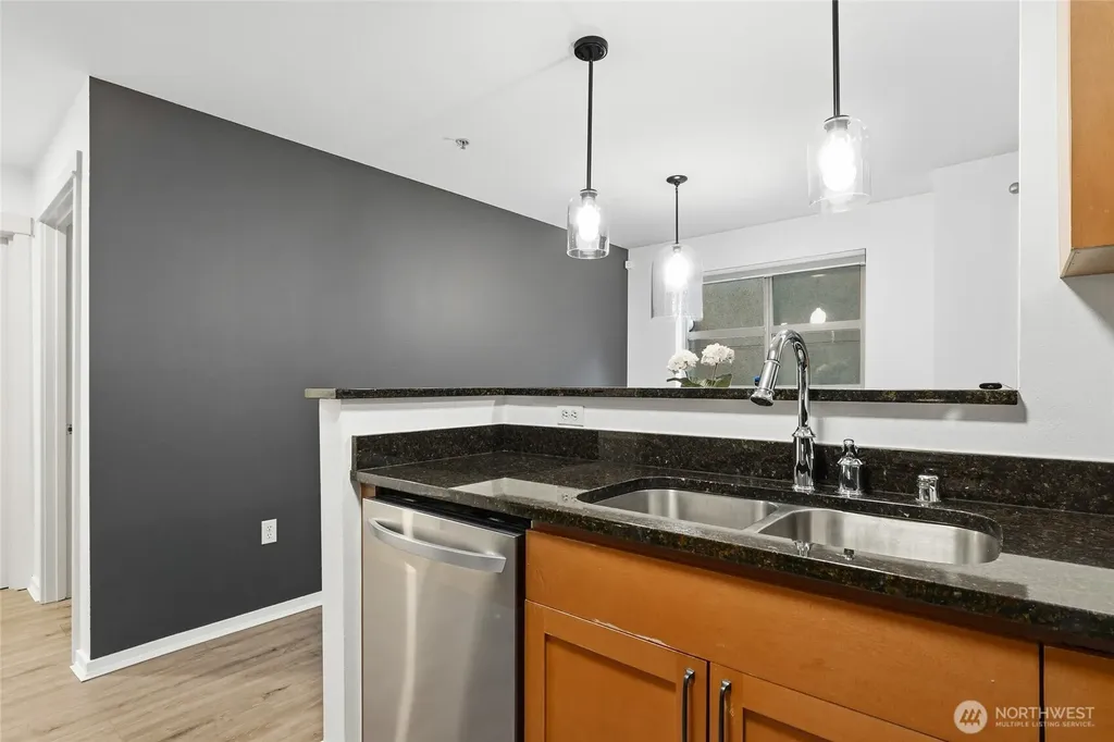 118 107th Avenue NE Bellevue WA 98004